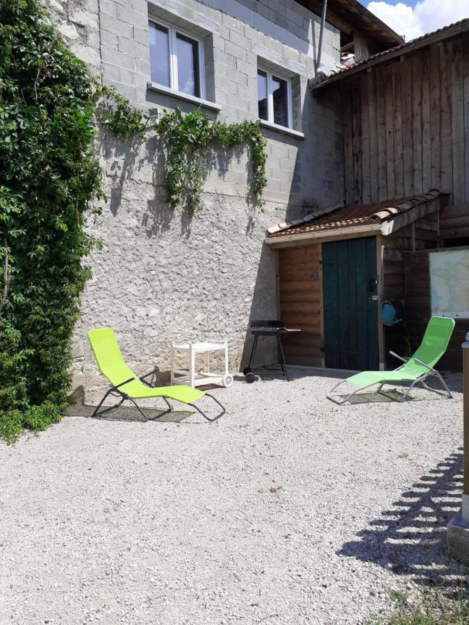 Okami Du Vercors Saint-Laurent-en-Royans エクステリア 写真