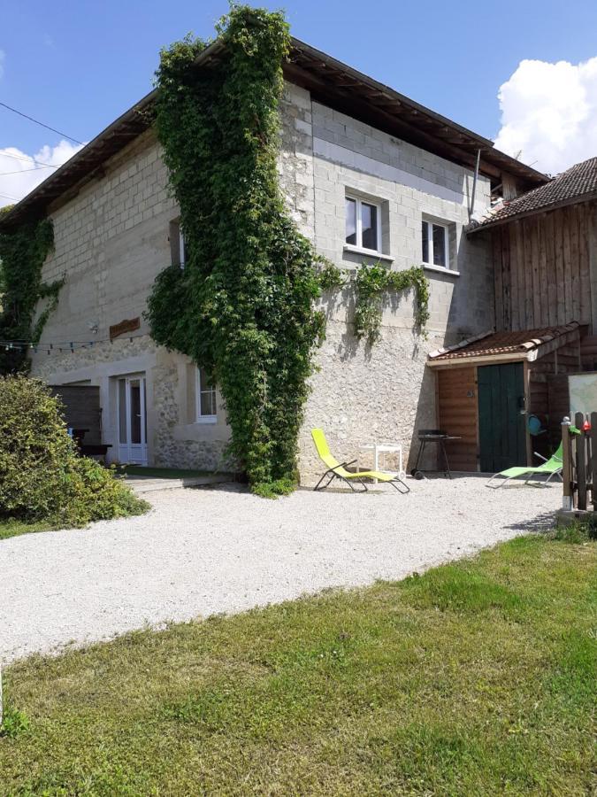 Okami Du Vercors Saint-Laurent-en-Royans エクステリア 写真